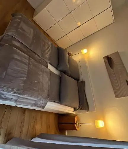 Center Altstadt Apartman *